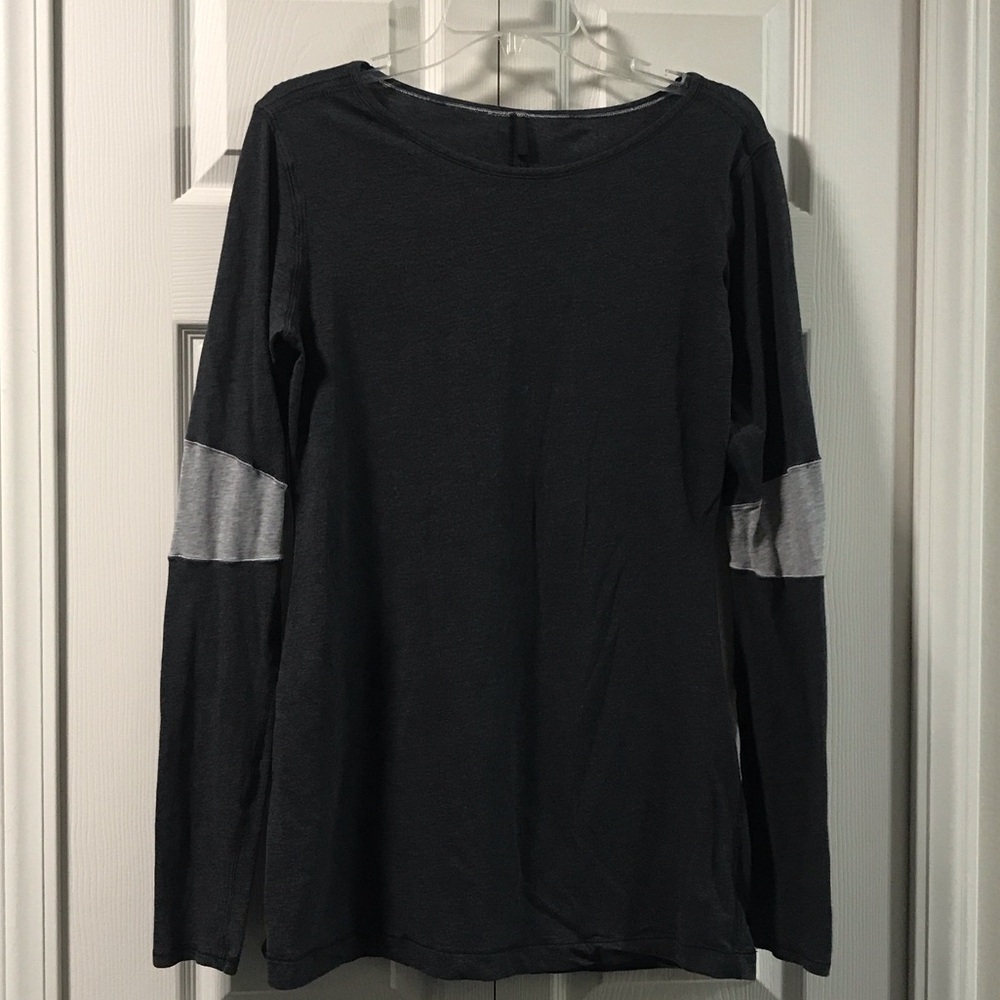Lululemon Athletica Two Tone Gray Long Sleeve Tee